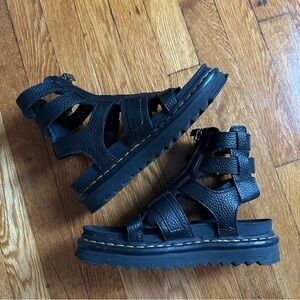 DR MARTENS OLSON SANDALS